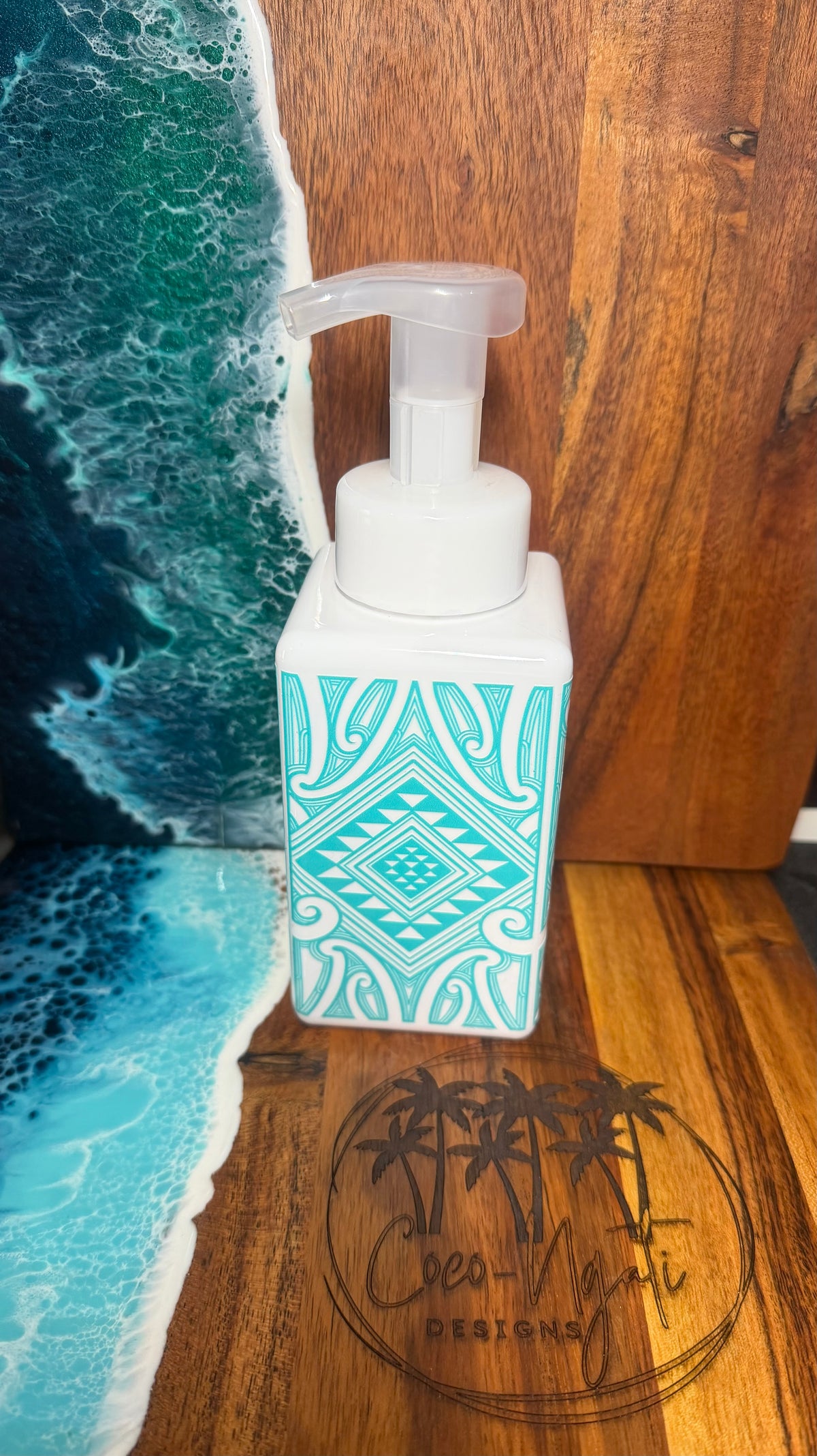 Foaming hand soap dispenser