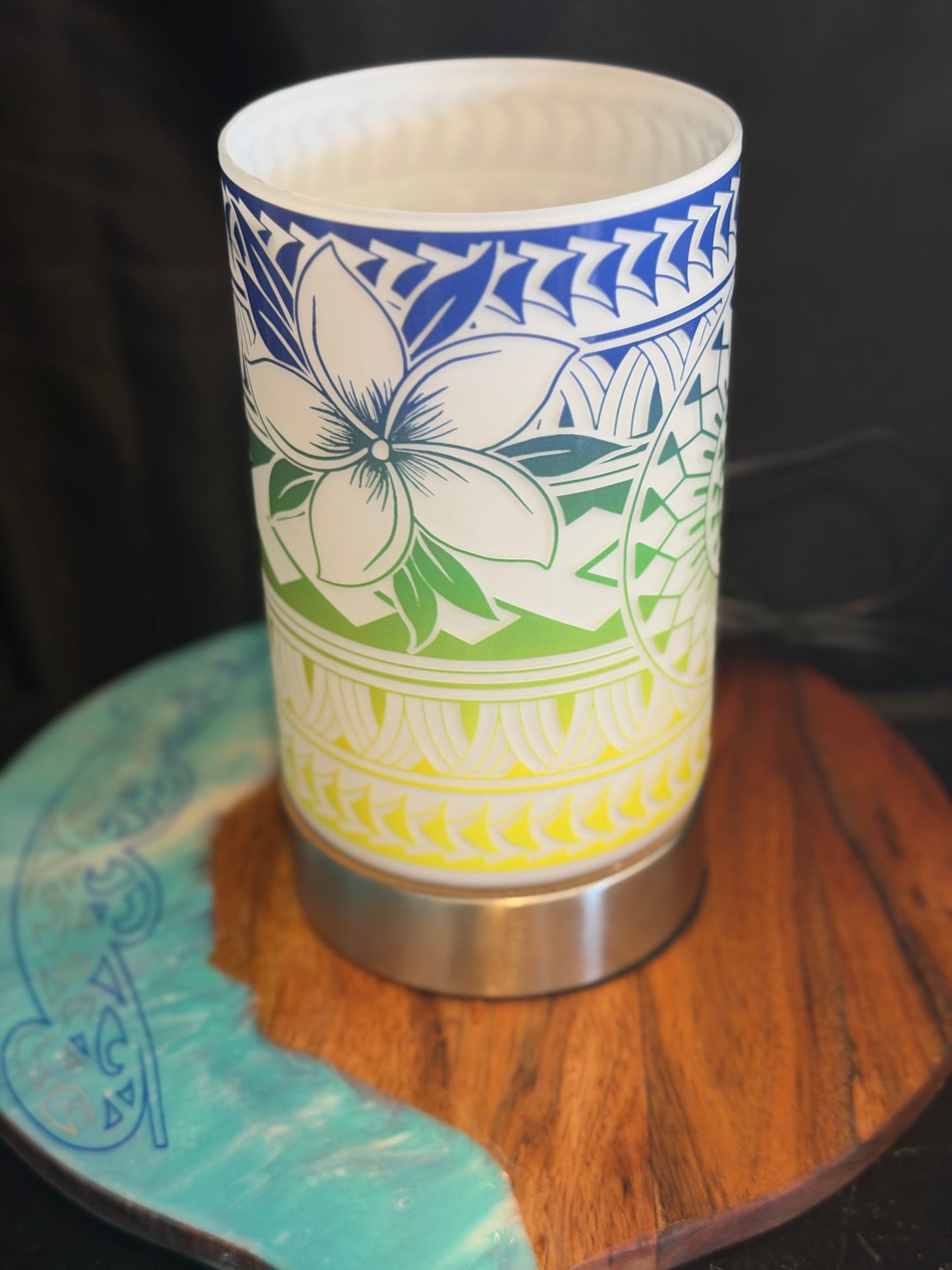 Lei Touch Lamp Limited Release