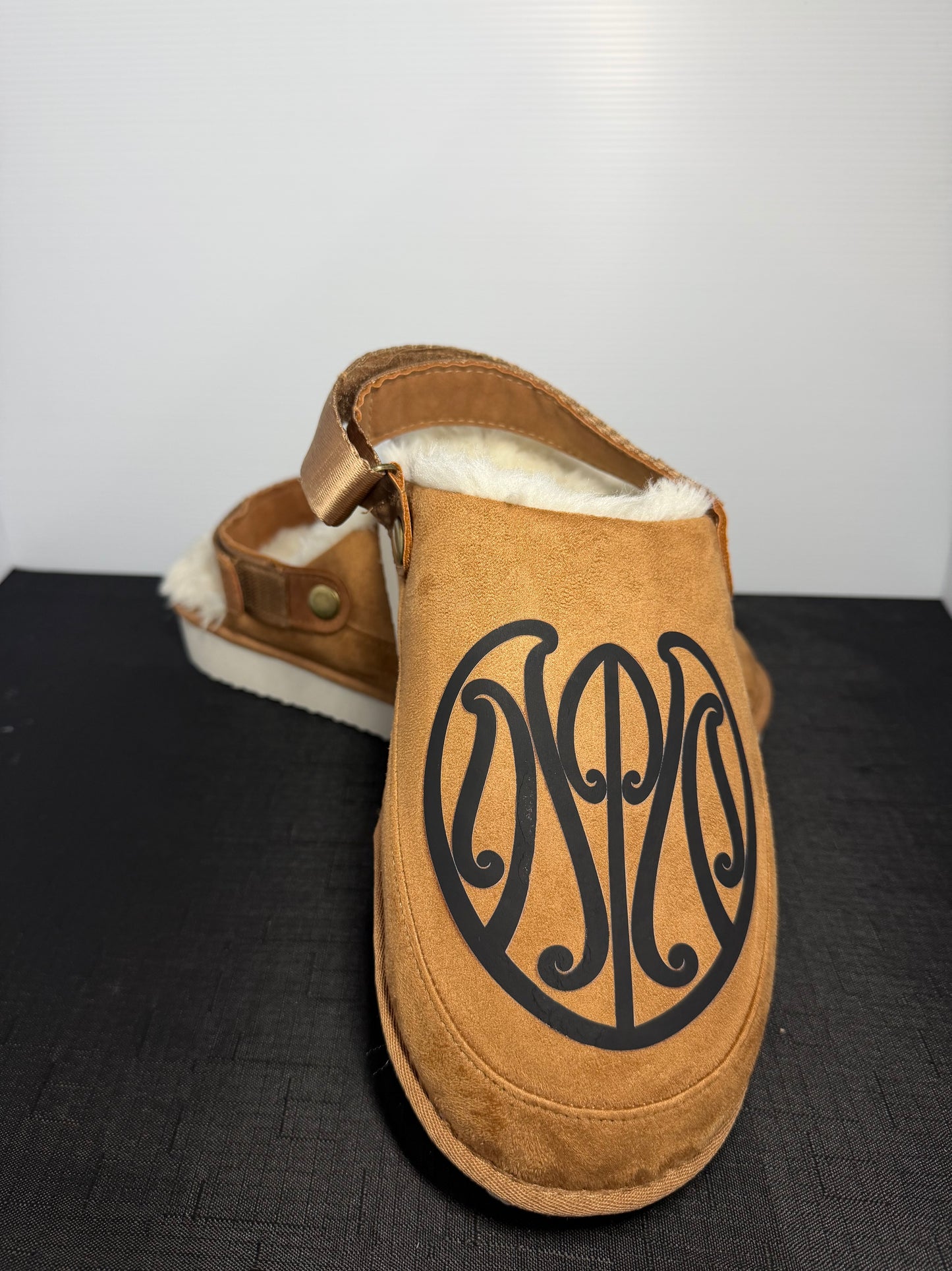 Brown Āhuru Slippers