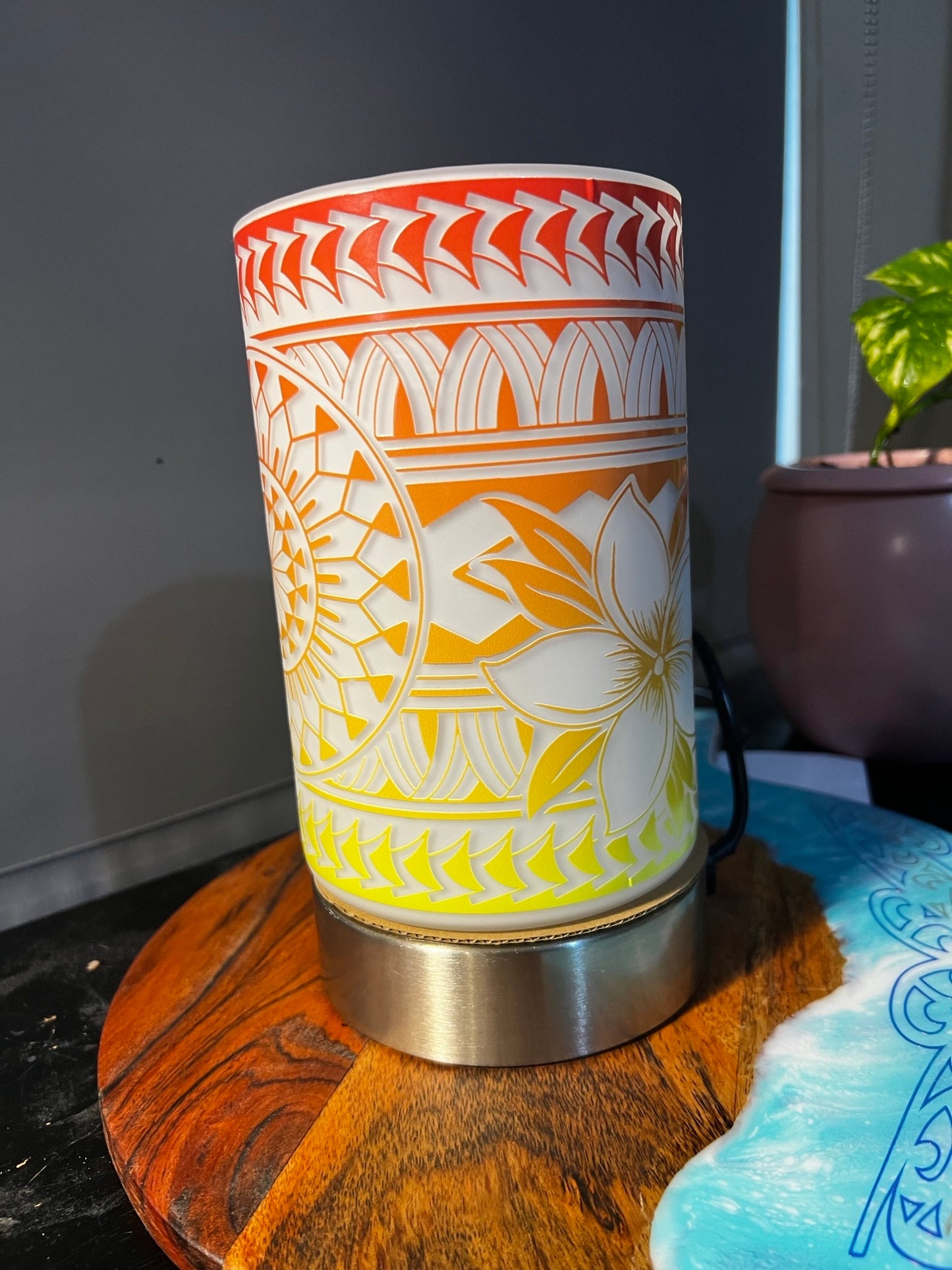 Lei Touch Lamp Limited Release