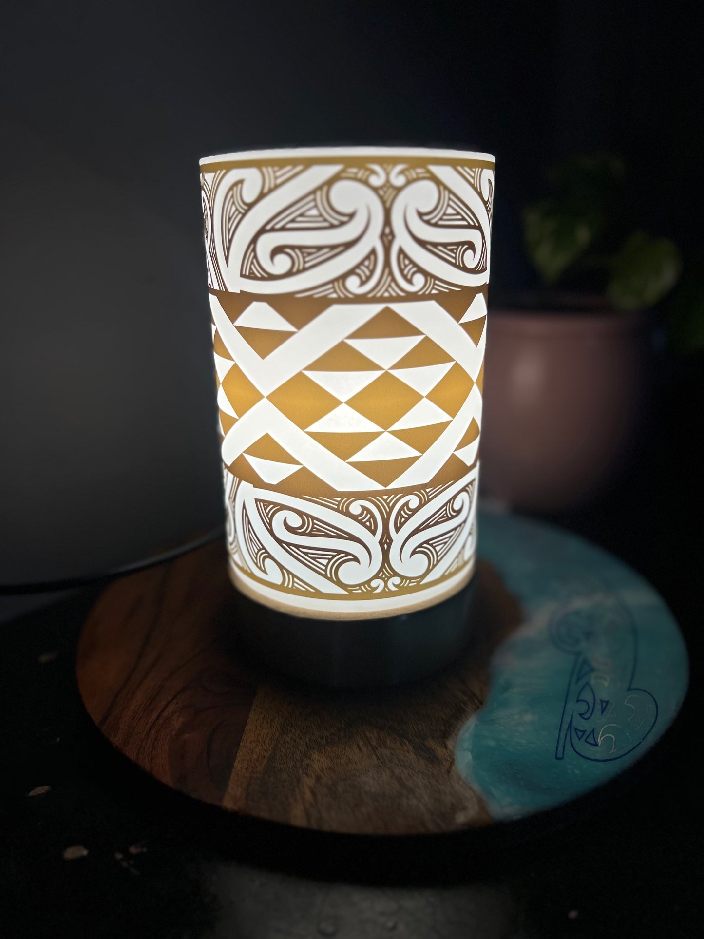 Tūhono Touch Lamps Limited Release